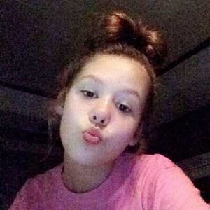 Meet your Posher, Lila